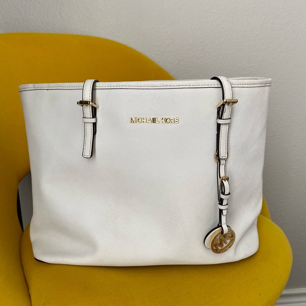 Michael Kors Jet Set Medium Travel Tote